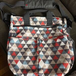 Skip Hop Duo signature shoulder diaper bag
